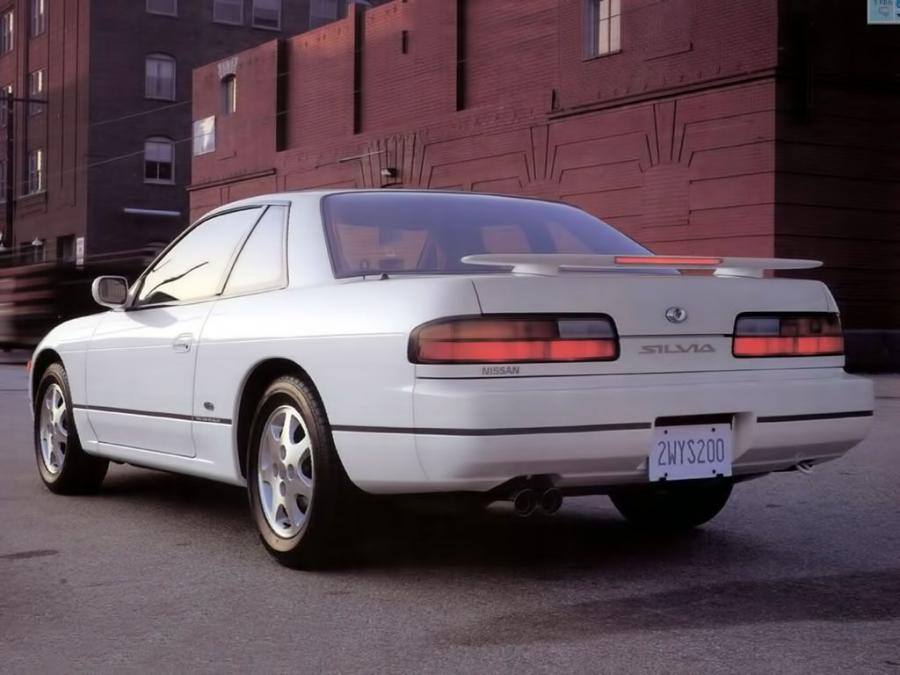  Nissan Silvia Q 1988 года  (фото 3 из 8)